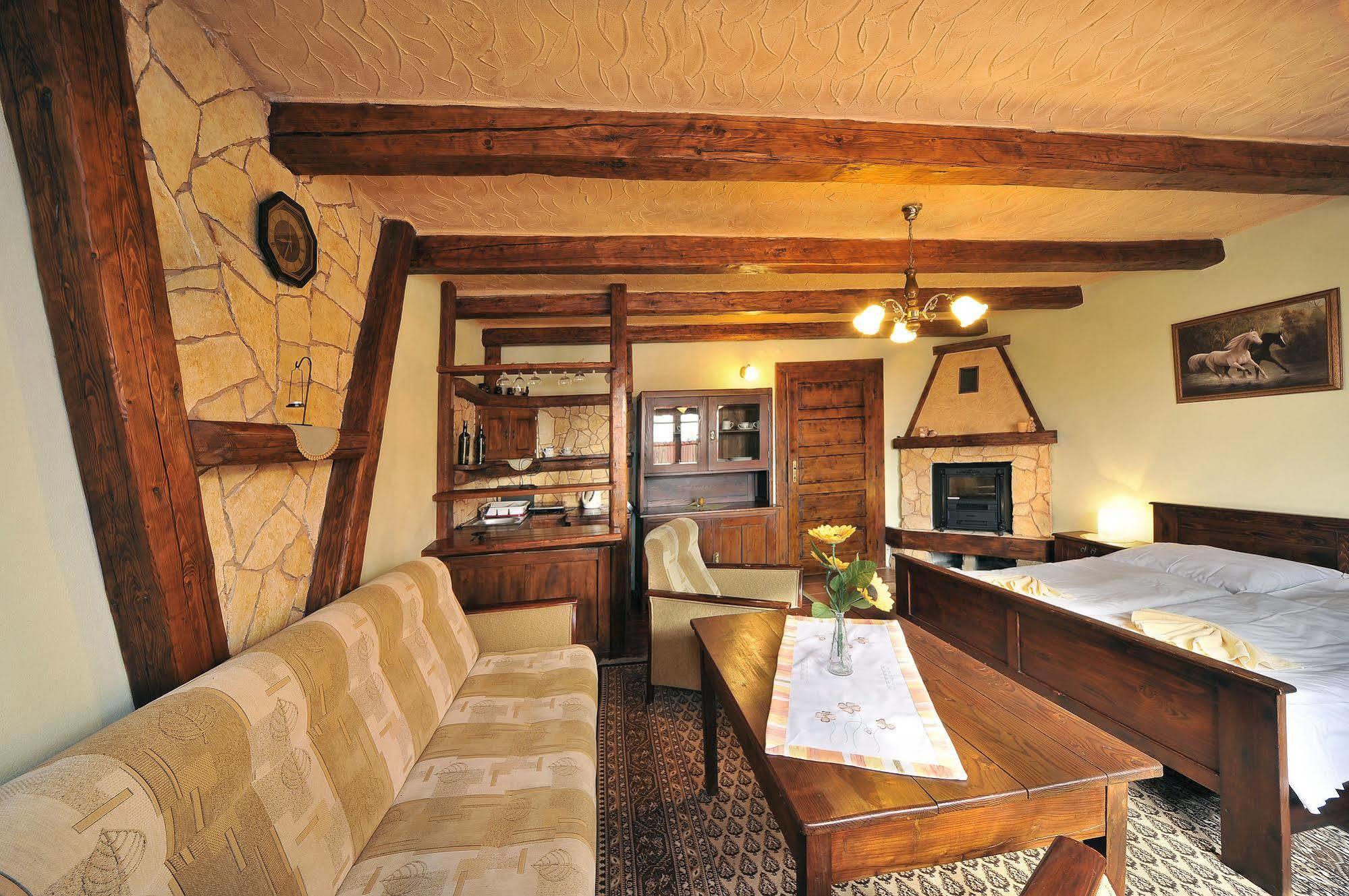 Apartmany Village Velky Slavkov Luaran gambar