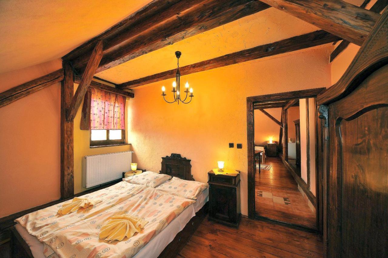 Apartmany Village Velky Slavkov Bilik gambar