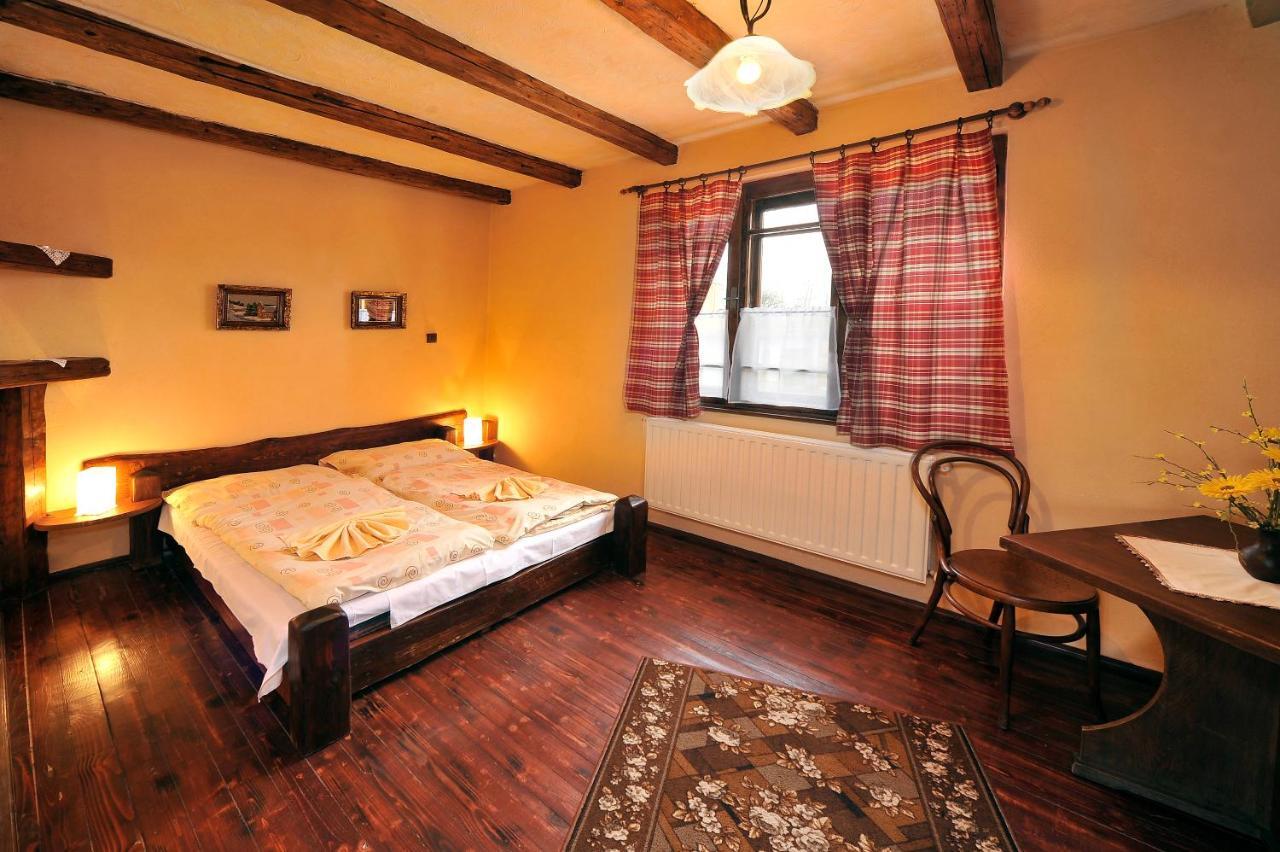 Apartmany Village Velky Slavkov Bilik gambar